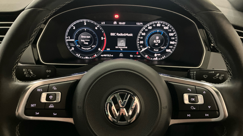 Volkswagen Passat 2.0 TDI R-Line 4dr [Panoramic Roof] Diesel Saloon